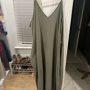 Elegant Olive Green Women's Dress